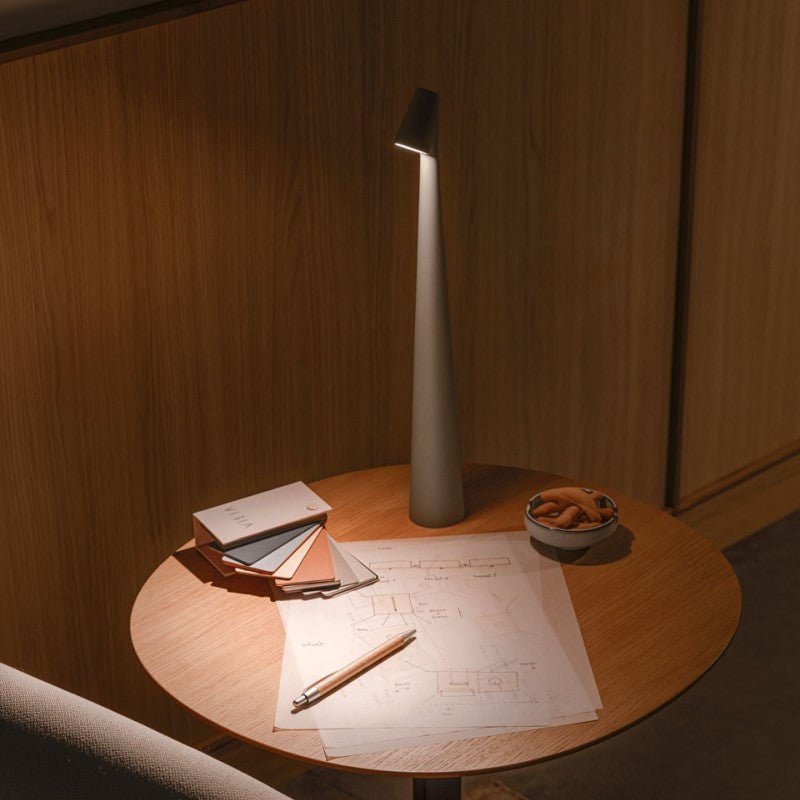 Lumera Lune Minimalistisch Design LED Tafellamp – Minimalist Beam Lamp