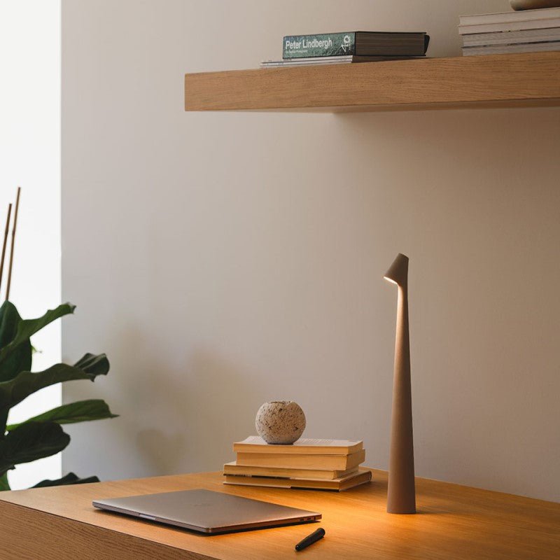 Lumera Lune Minimalistisch Design LED Tafellamp – Minimalist Beam Lamp